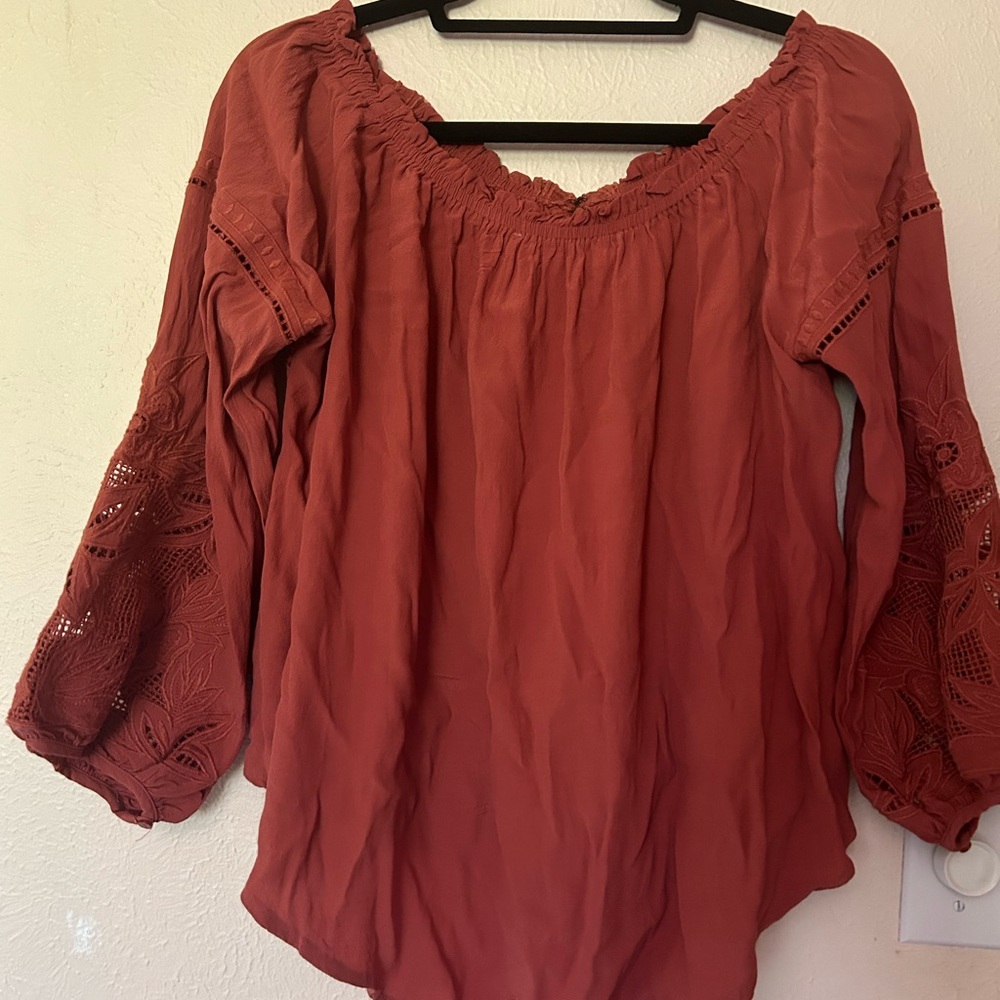 Women's Rust Off-Shoulder Top - Picture 6 of 6